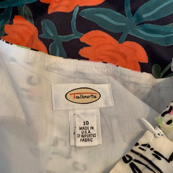 Talbots cityscape flared and pleated  fully lined skirt . Worn a couple of times - Picture 3 of 4